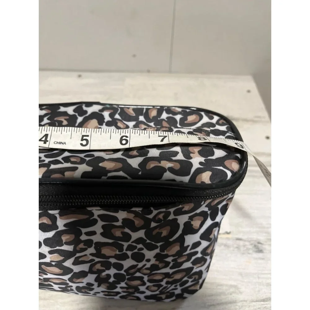 Modella zippered leopard print cosmetic bags. Set of two